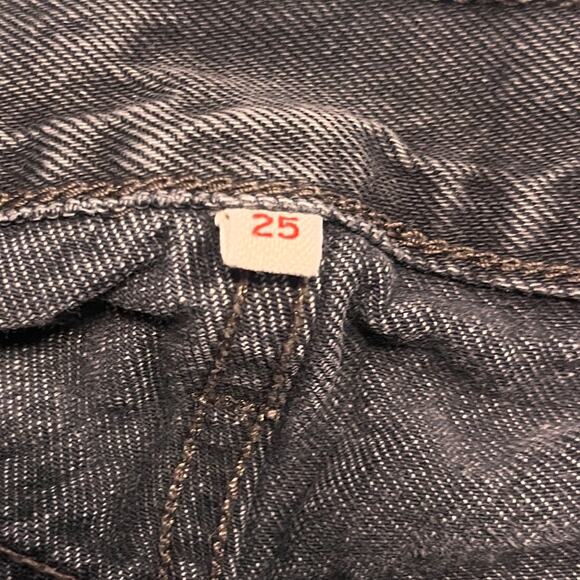 Levi’s Women’s Black Distressed Wedgie Straight Size 25 - Picture 7 of 12